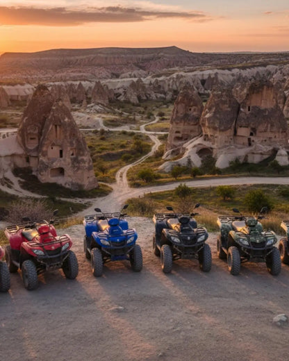 Kapadokya'da peri bacaları arasında ATV turu