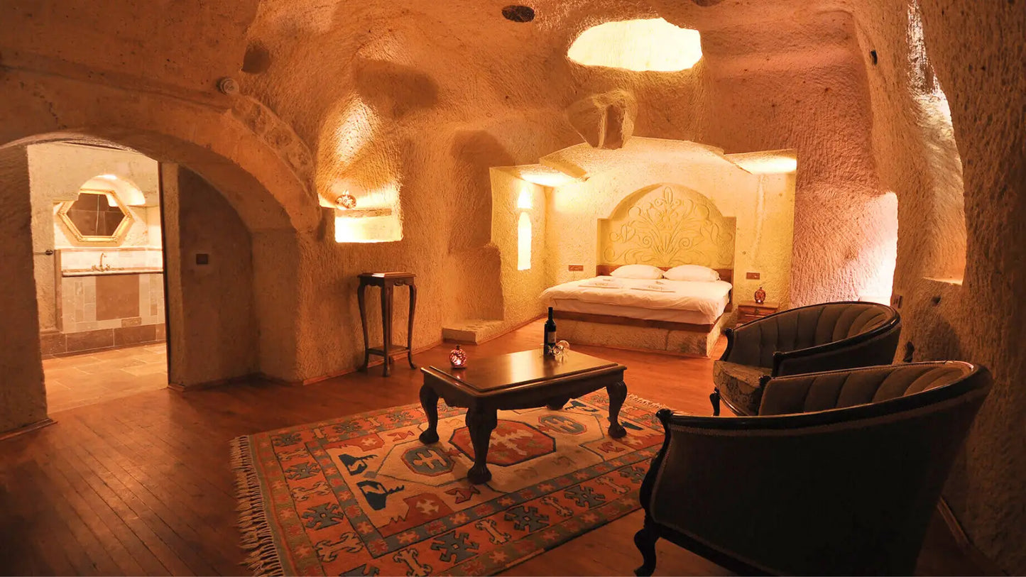 Nevşehir butik mağara otelde jakuzili oda